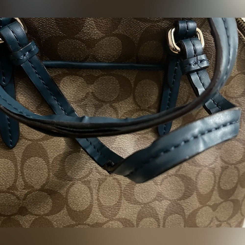 Coach Bag - Picture 6 of 6